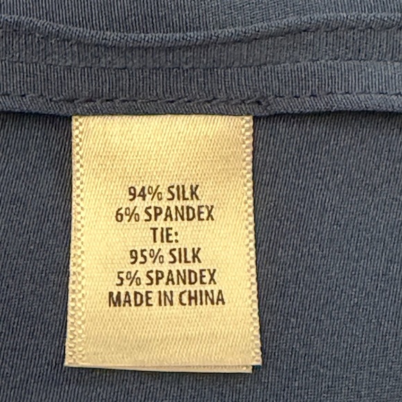 NWT St. John Women's Large Blue Silk Blouse Black Tie Slit Sleeve Cocktail Party - Picture 9 of 11